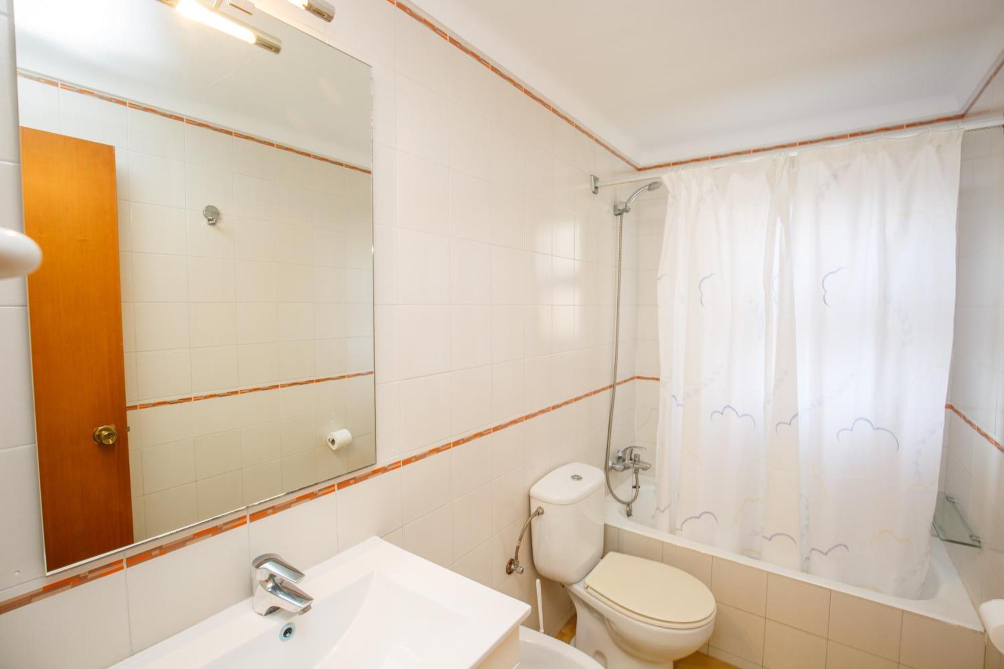 Isern Baix 2H Pals Bagian luar foto